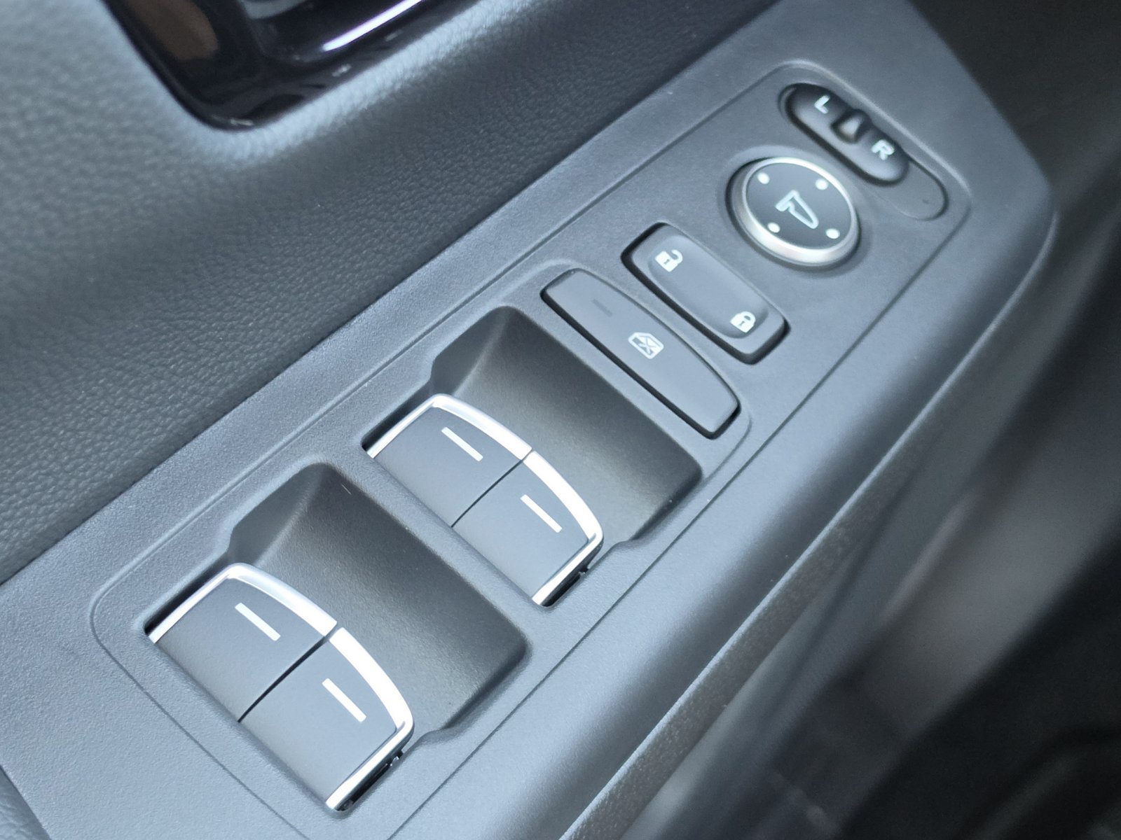 New 2027 Honda CR-V EX-L image 14