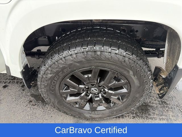 Used 2024 Nissan Frontier SV w/ SV Convenience Package image 2