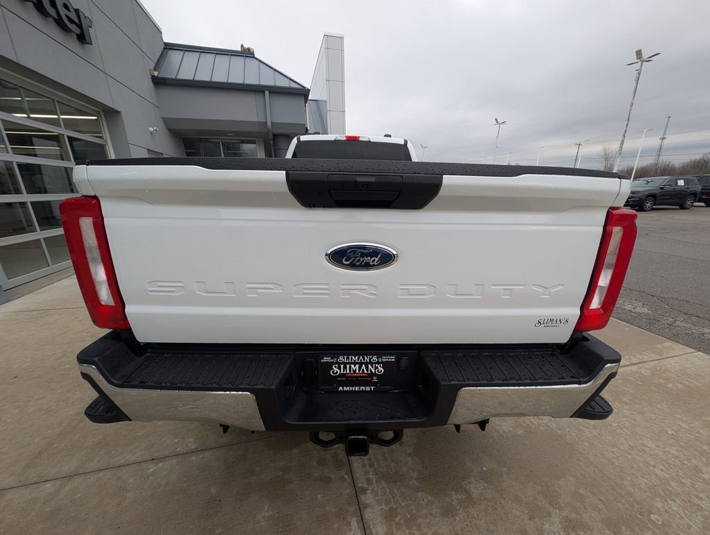 Used 2024 Ford F250 XLT AWD/4WD image 11