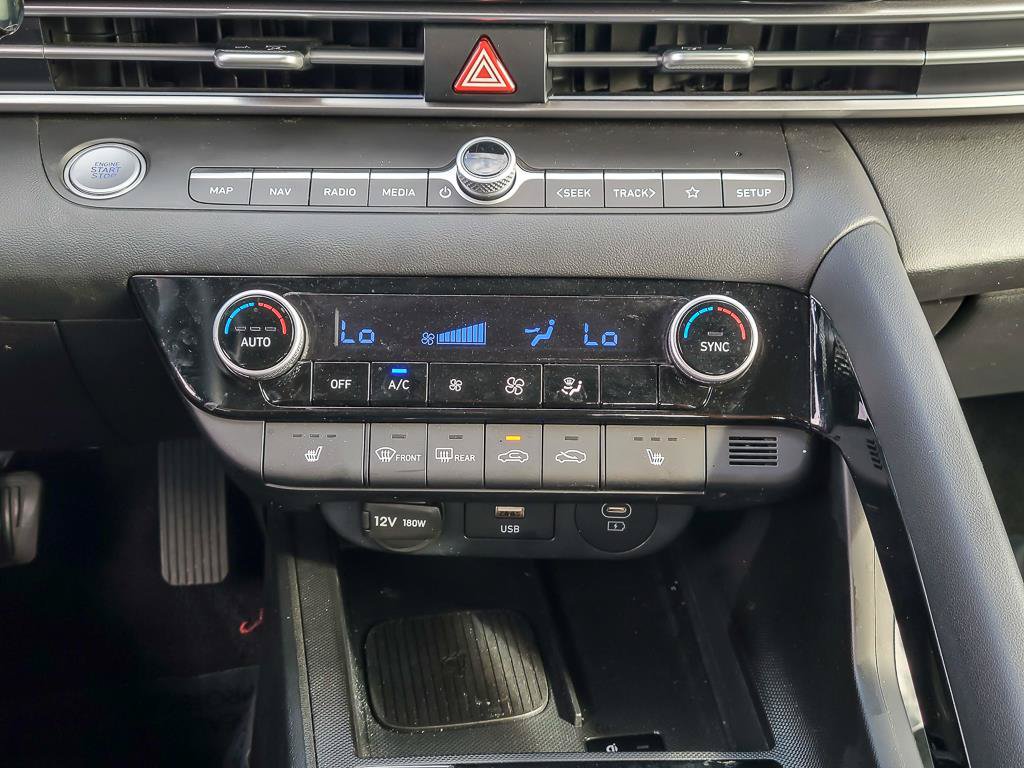 Used 2025 Hyundai Elantra SEL FWD image 22