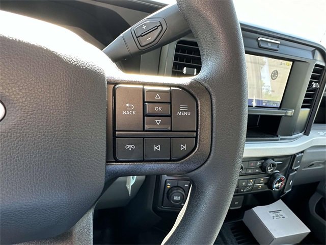 New 2025 Ford F550 4x4 Regular Cab Super Duty w/ XL Chrome Package image 21