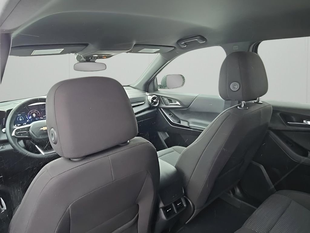 Used 2025 Chevrolet Equinox LT image 14