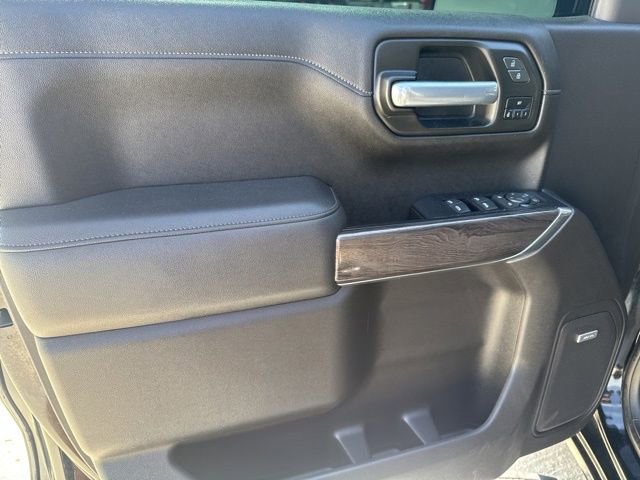 Used 2021 Chevrolet Silverado 1500 LTZ AWD/4WD image 29