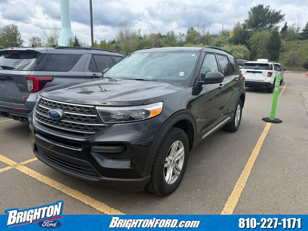 Certified 2024 Ford Explorer XLT AWD/4WD image 3