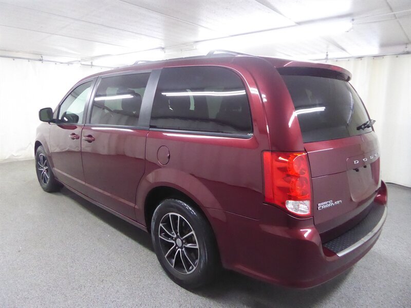 Used 2019 Dodge Grand Caravan GT image 5