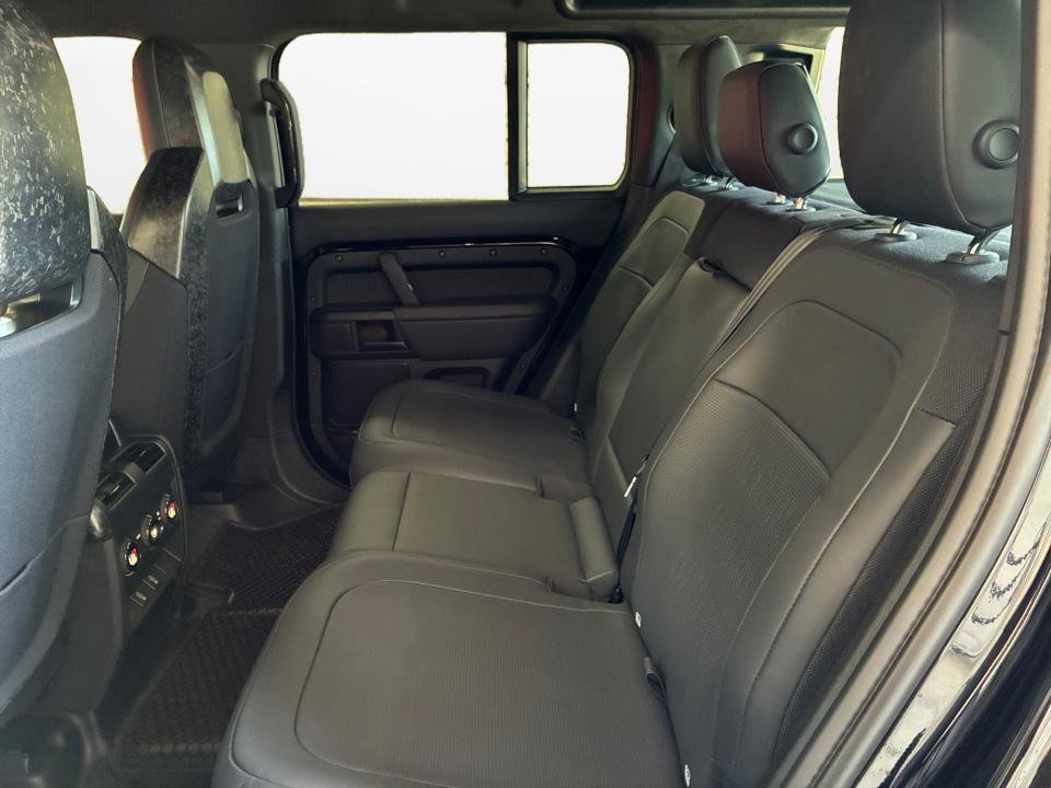 New 2026 Land Rover Defender 110 OCTA AWD/4WD image 13