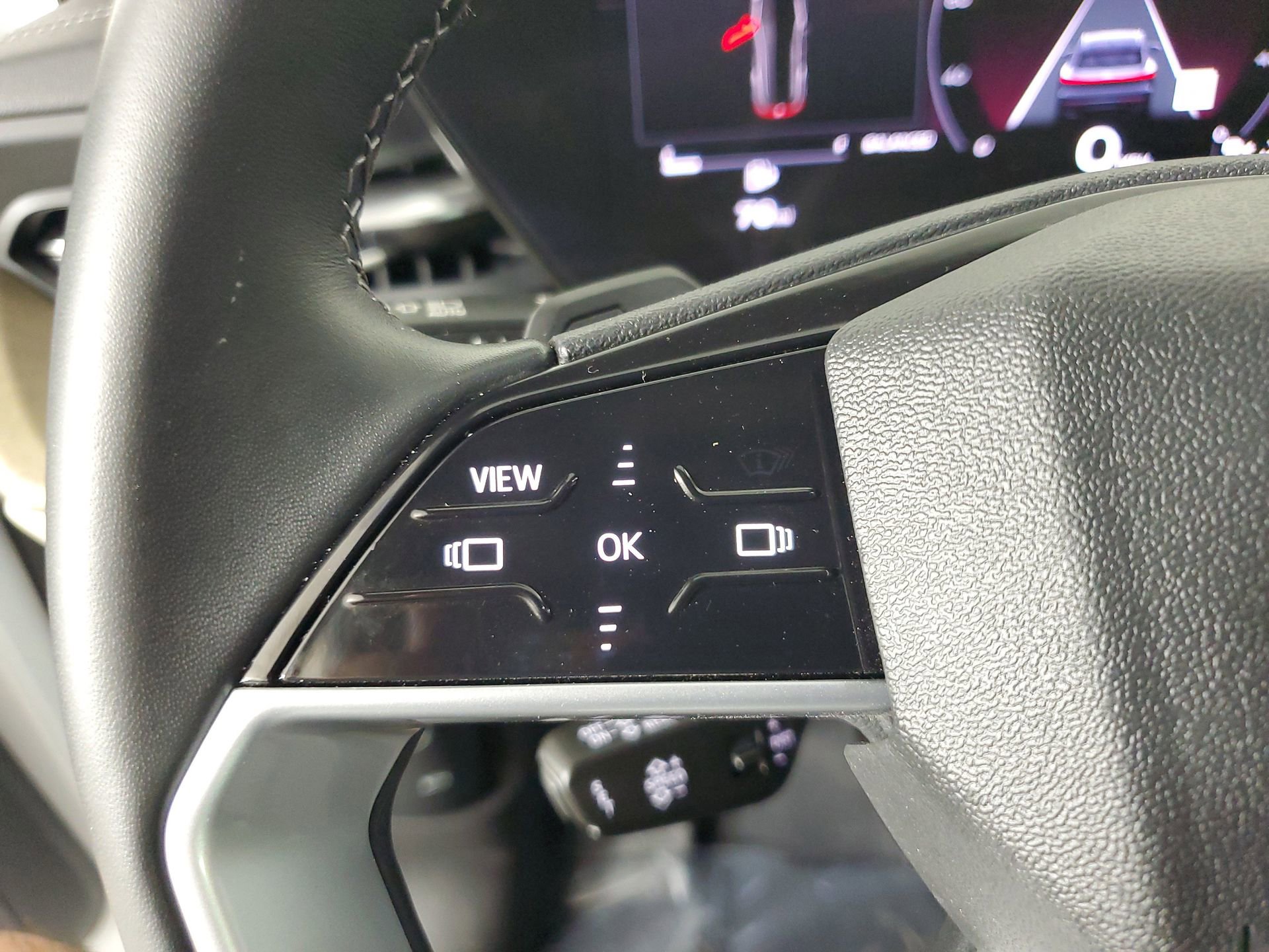 Certified 2025 Audi Q5 2.0T Premium image 36