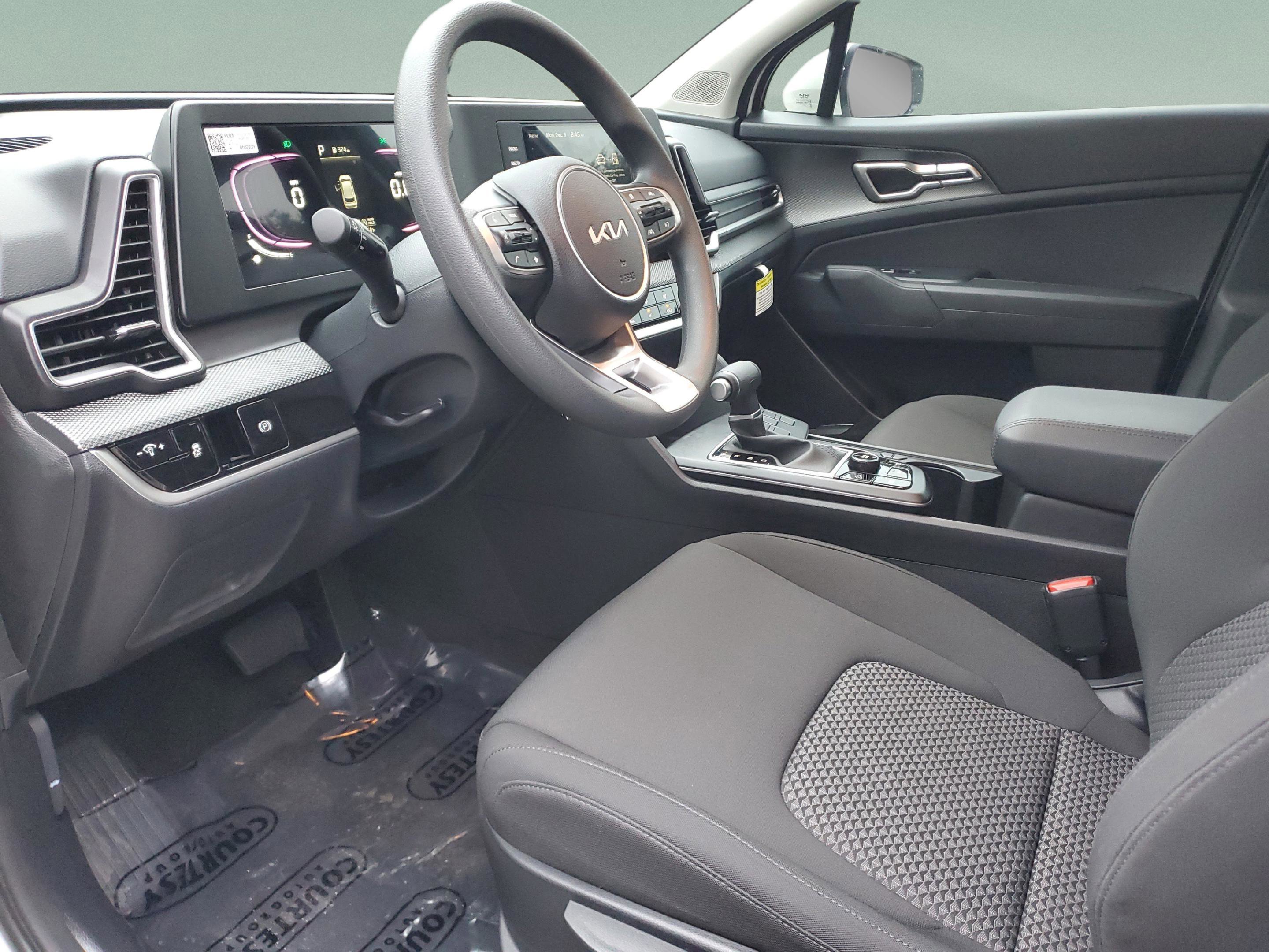 Certified 2025 Kia Sportage LX image 18