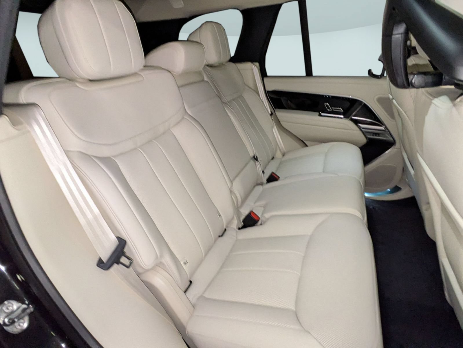 New 2026 Land Rover Range Rover SE AWD/4WD image 29