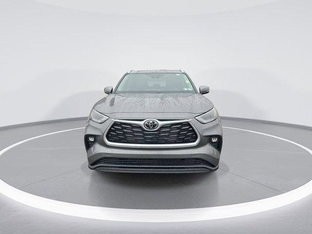Certified 2026 Toyota Highlander XLE image 5