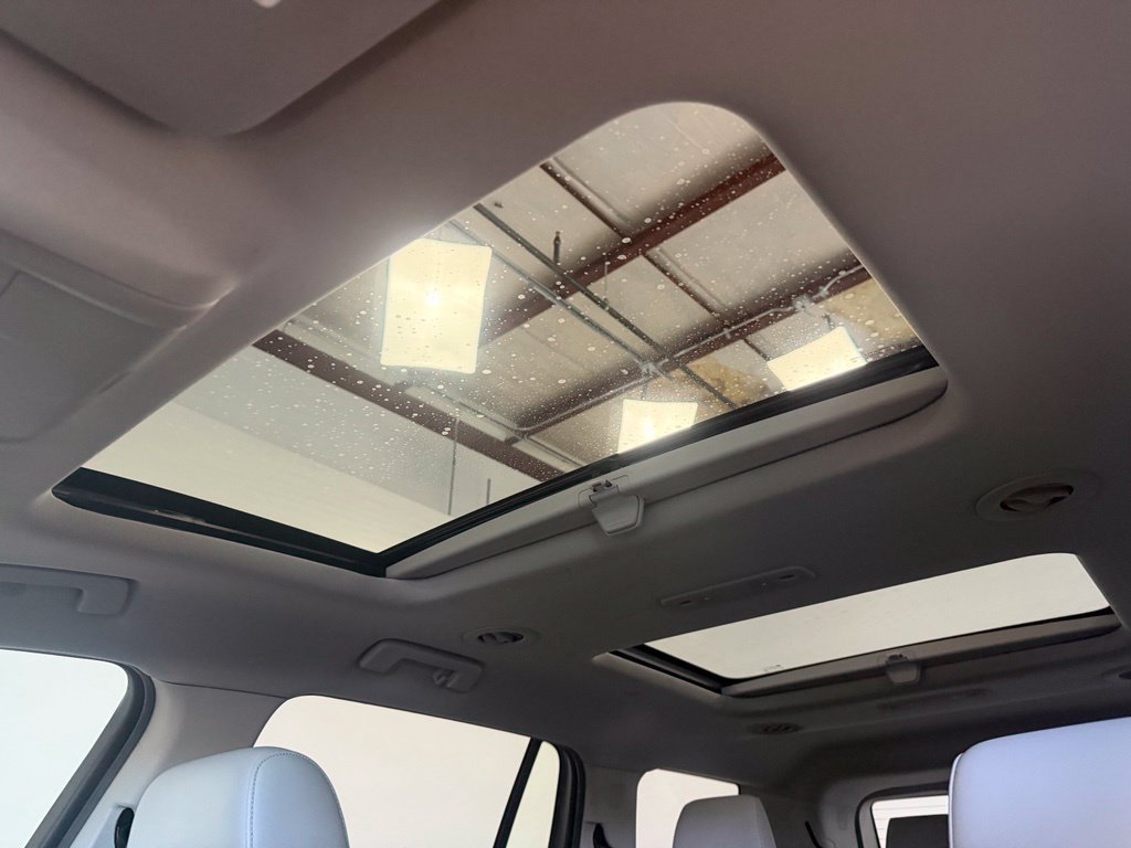 Used 2017 GMC Acadia SLT w/ LPO, Floor Liner Package FWD image 25