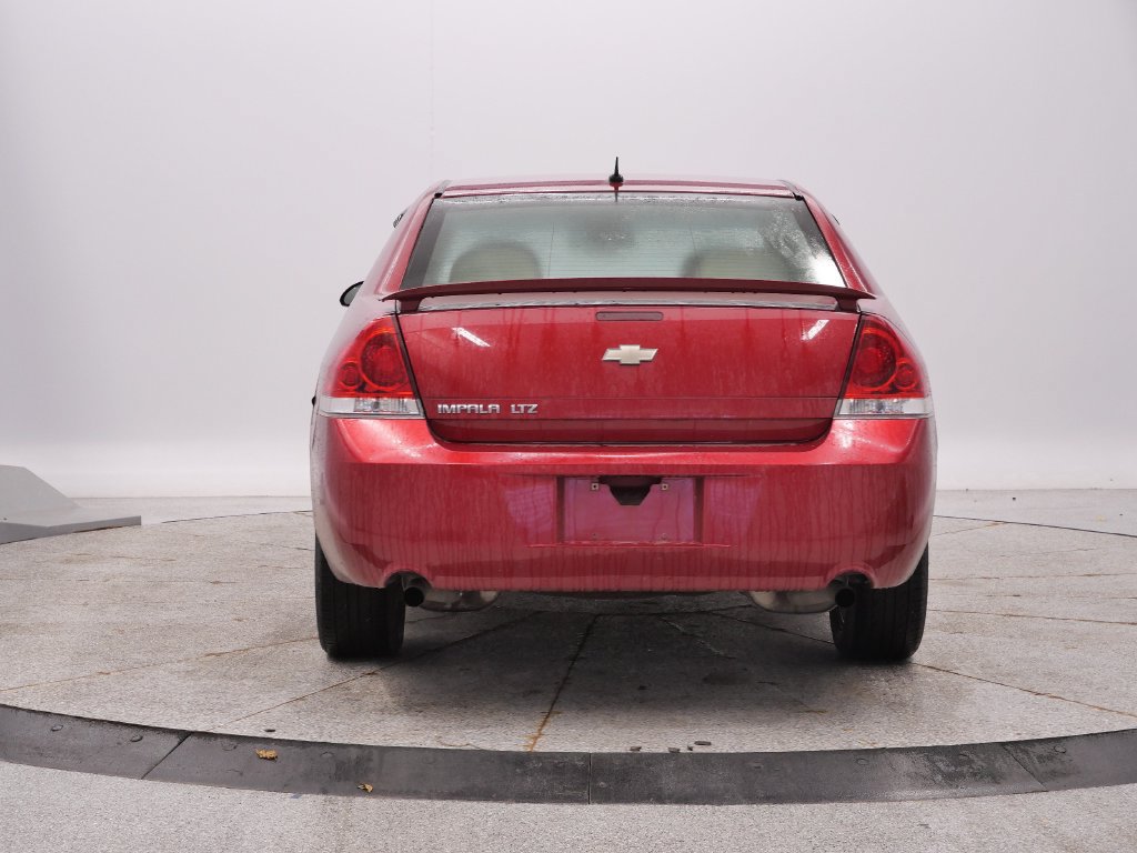 Used 2014 Chevrolet Impala LT w/ LT Sunroof Package FWD image 4