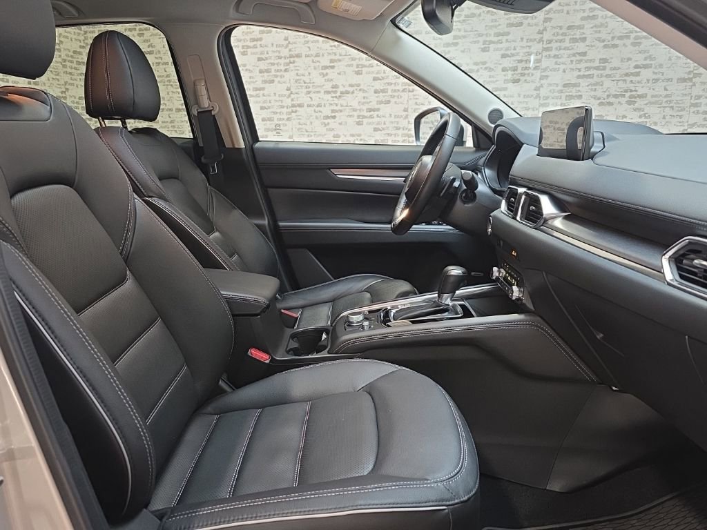 Used 2025 MAZDA CX-5 AWD 2.5 S w/ Premium Plus Pkg image 8