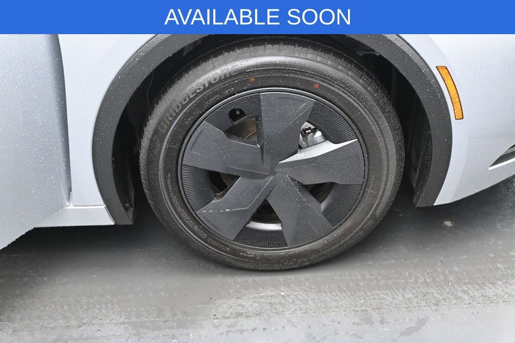 Used 2026 Toyota Prius LE FWD image 33