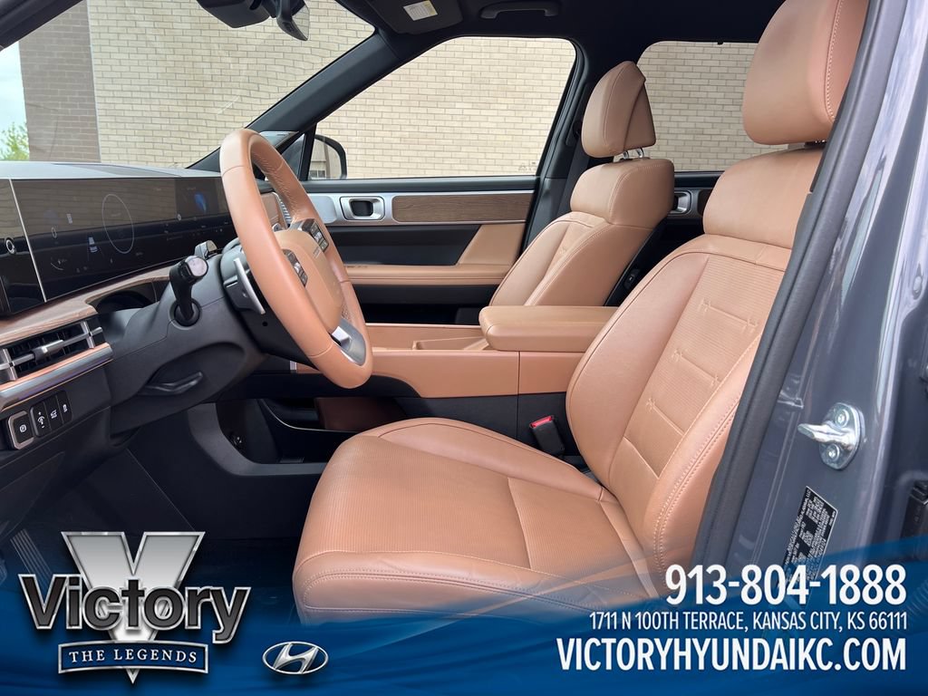 Used 2024 Hyundai Santa Fe Limited AWD/4WD image 9