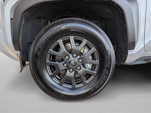 Certified 2026 Toyota 4Runner SR5 AWD/4WD image 21