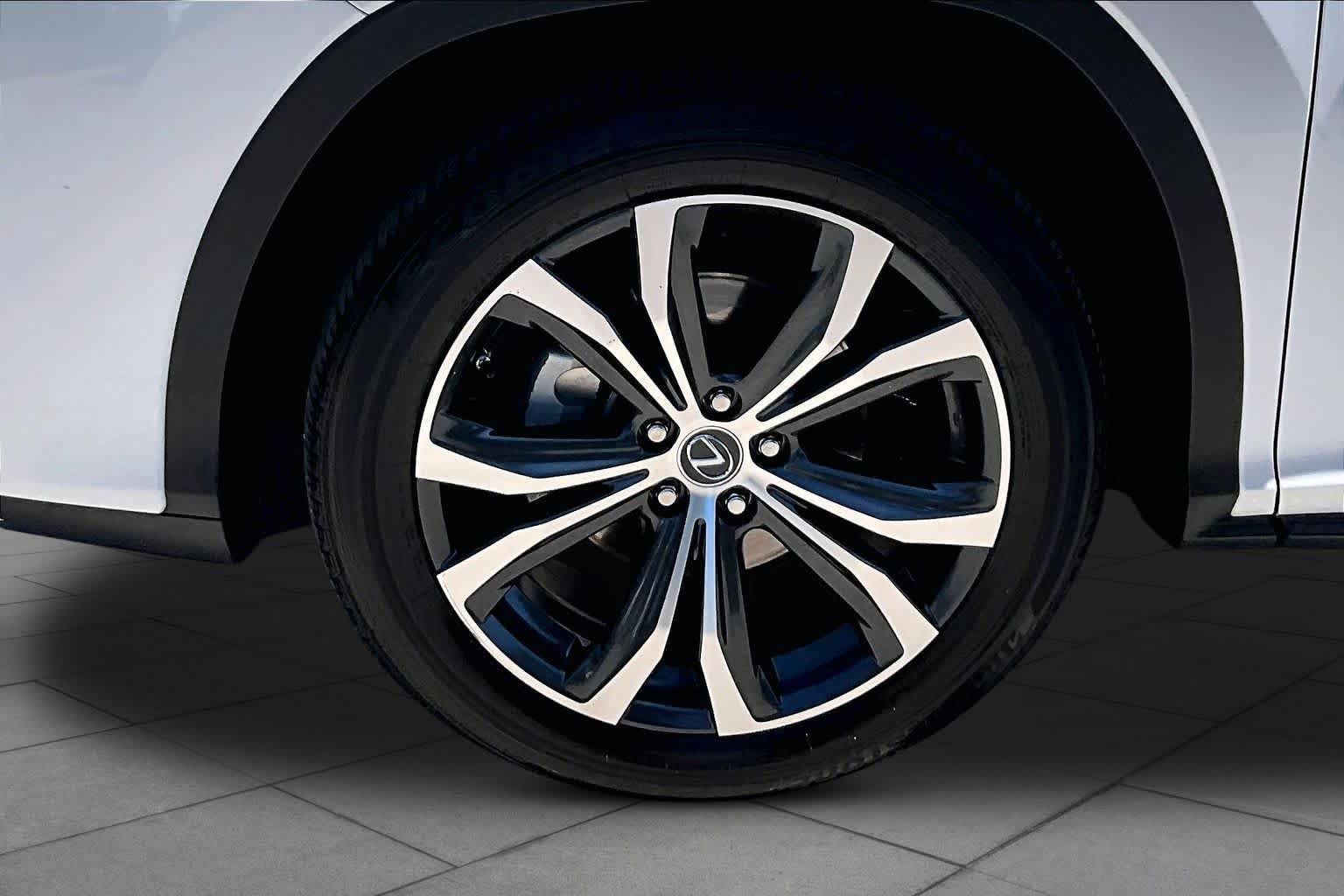 Used 2022 Lexus RX 350 AWD w/ Premium Package image 11