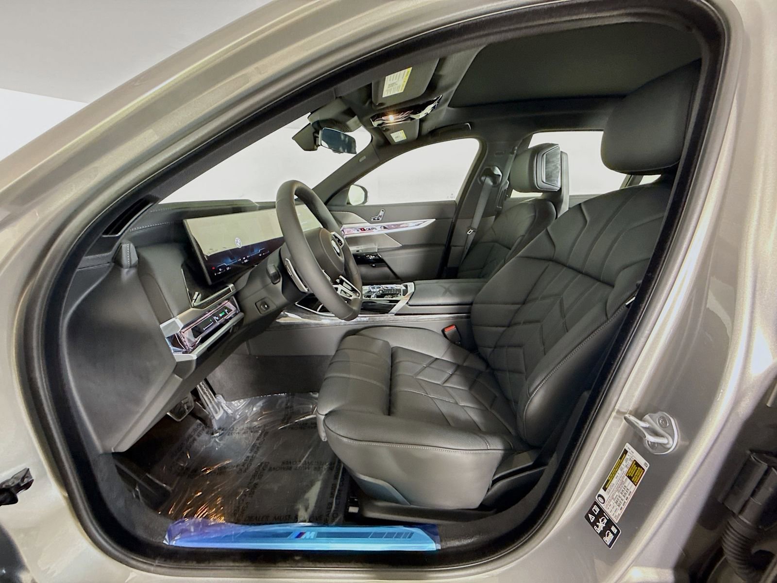 New 2026 BMW 760i xDrive image 22