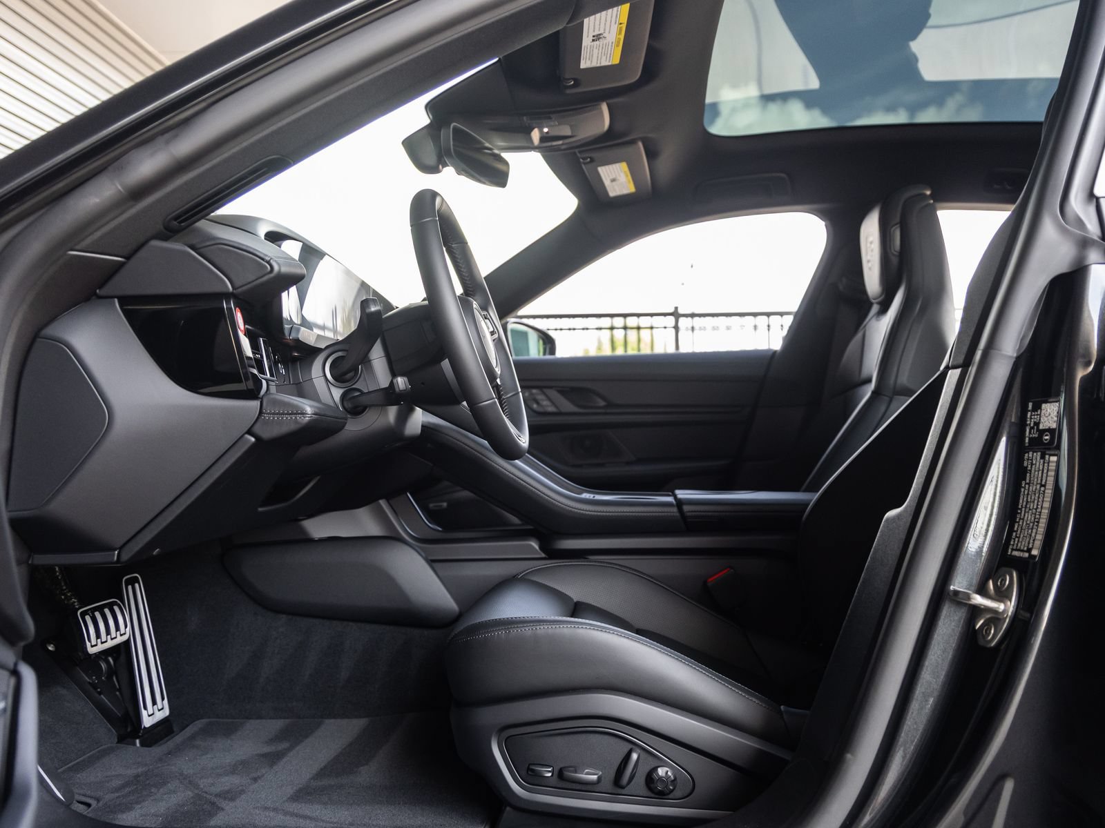 New 2026 Porsche Taycan 4S AWD/4WD image 24