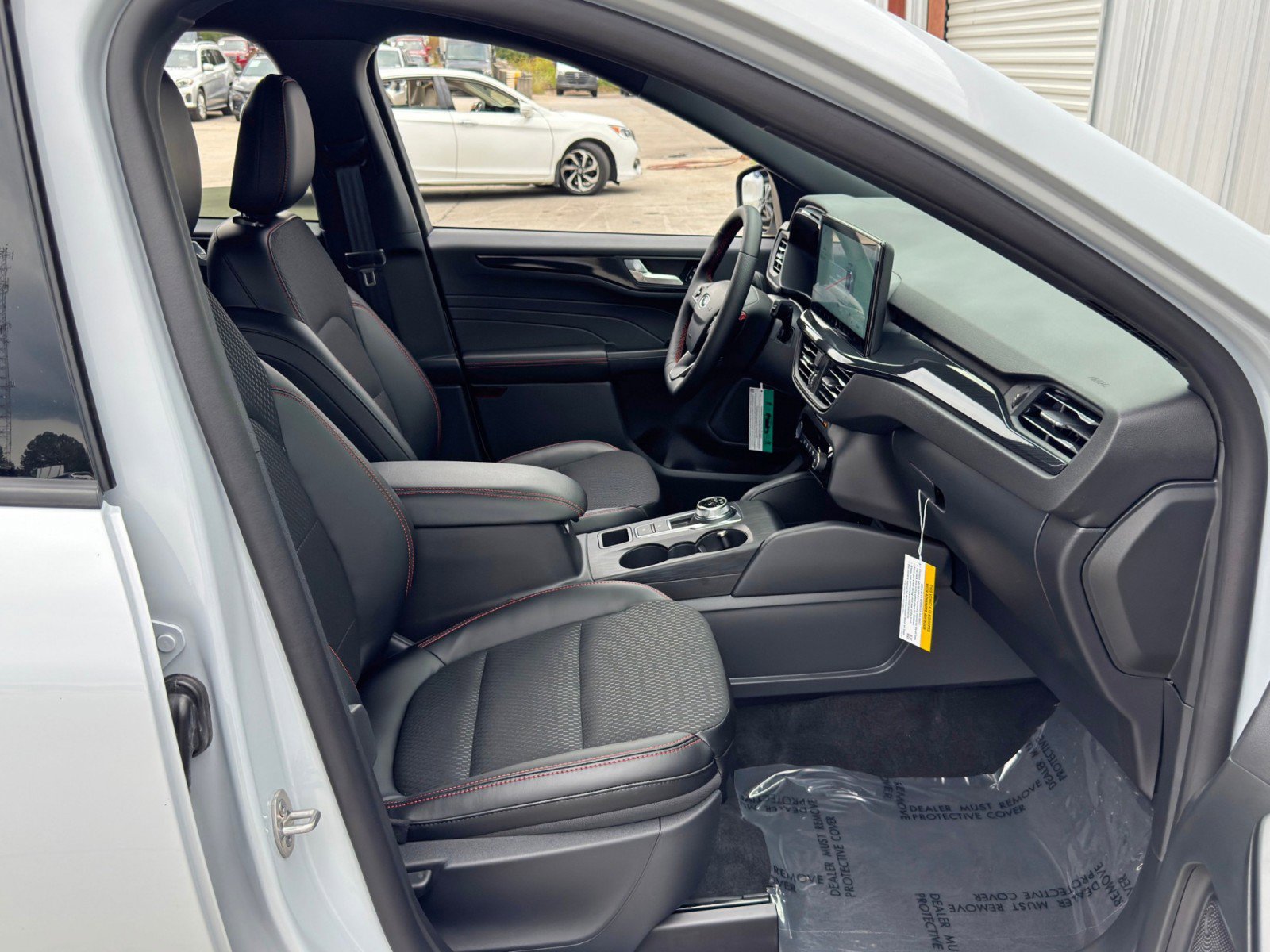 Used 2025 Ford Escape ST-Line Elite w/ Tech Pack #1 image 13