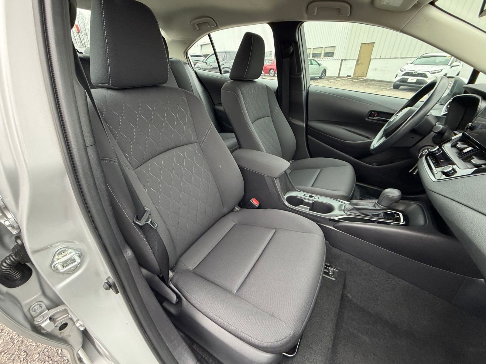 Used 2025 Toyota Corolla LE image 35