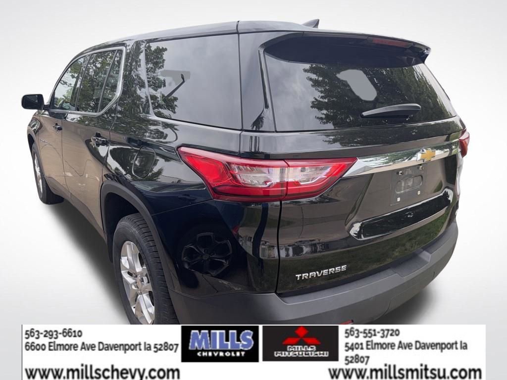 Used 2018 Chevrolet Traverse LS FWD image 4