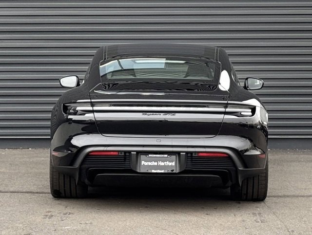 Used 2024 Porsche Taycan GTS image 6