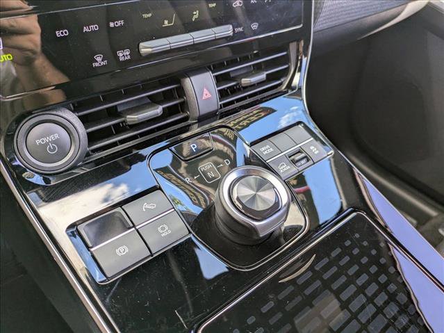 Used 2025 Subaru Solterra Premium image 12