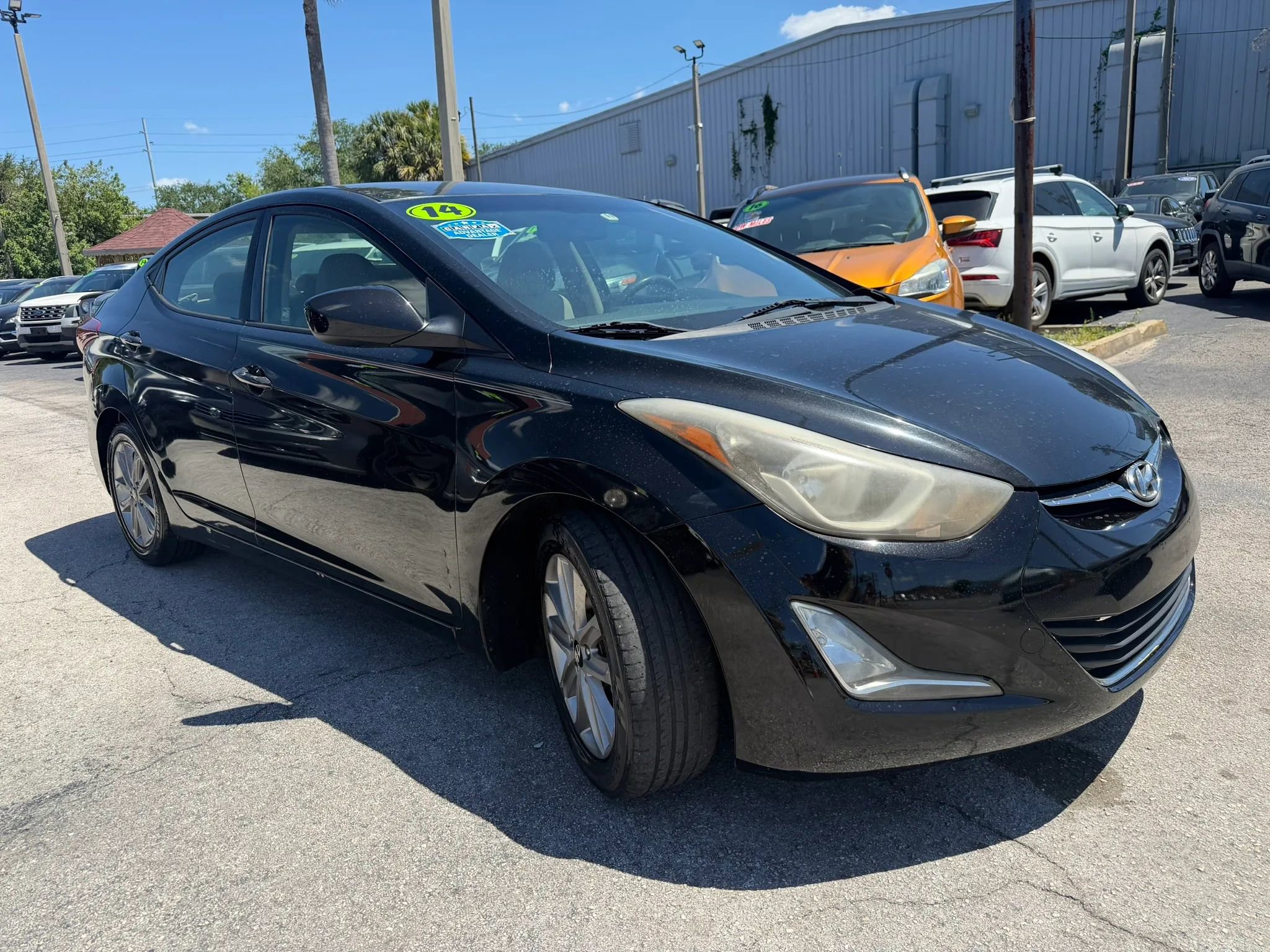 Used 2014 Hyundai Elantra SE w/ Option Group 02 FWD image 3