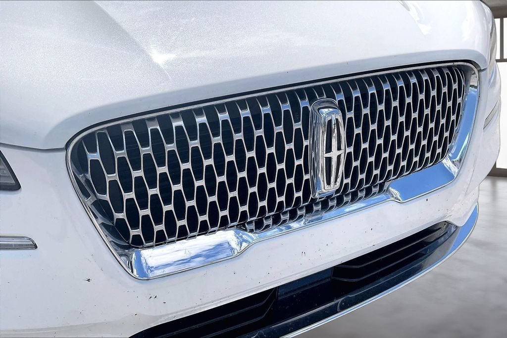 Used 2022 Lincoln Corsair Reserve w/ Elements Package FWD image 29