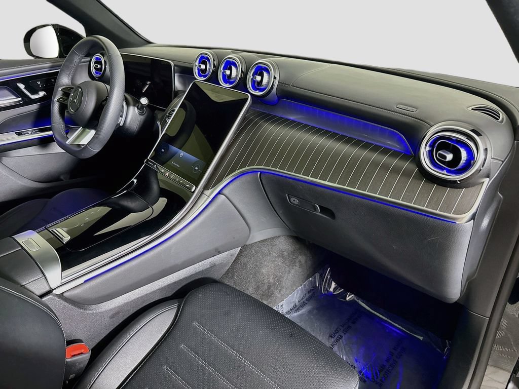 Certified 2025 Mercedes-Benz GLC 300 4MATIC image 30