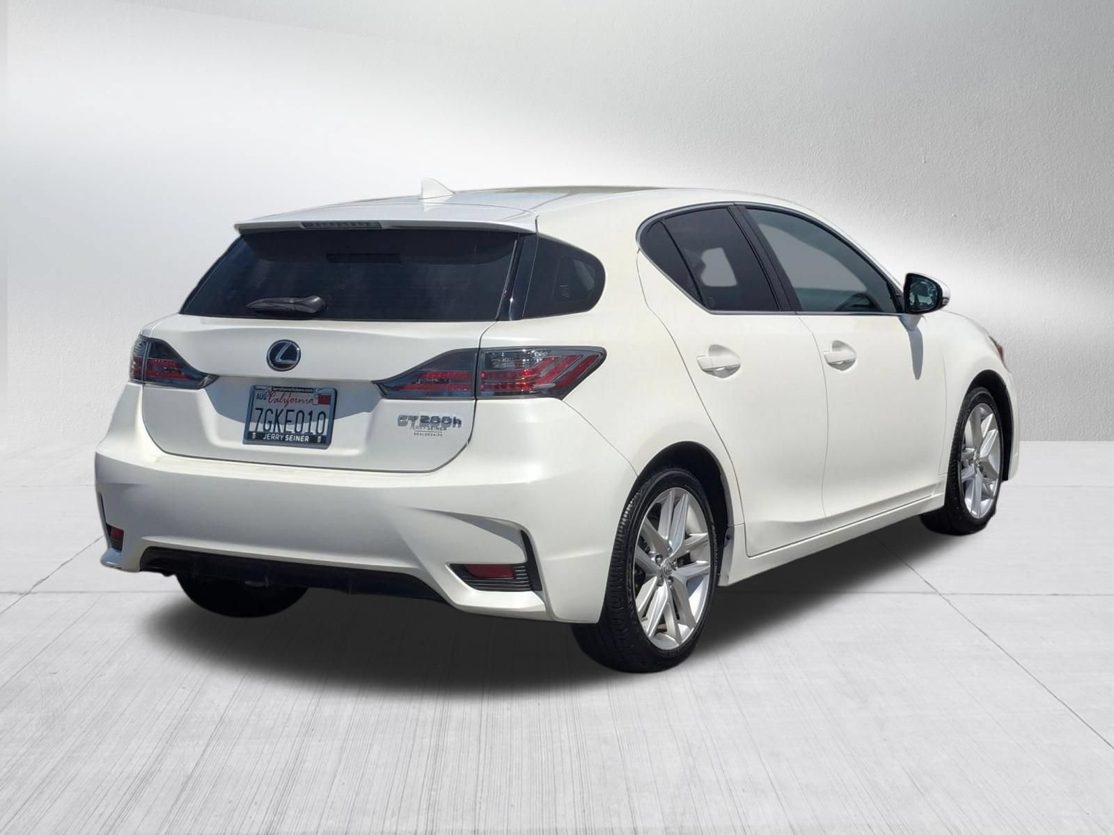 Used 2014 Lexus CT 200h FWD image 5