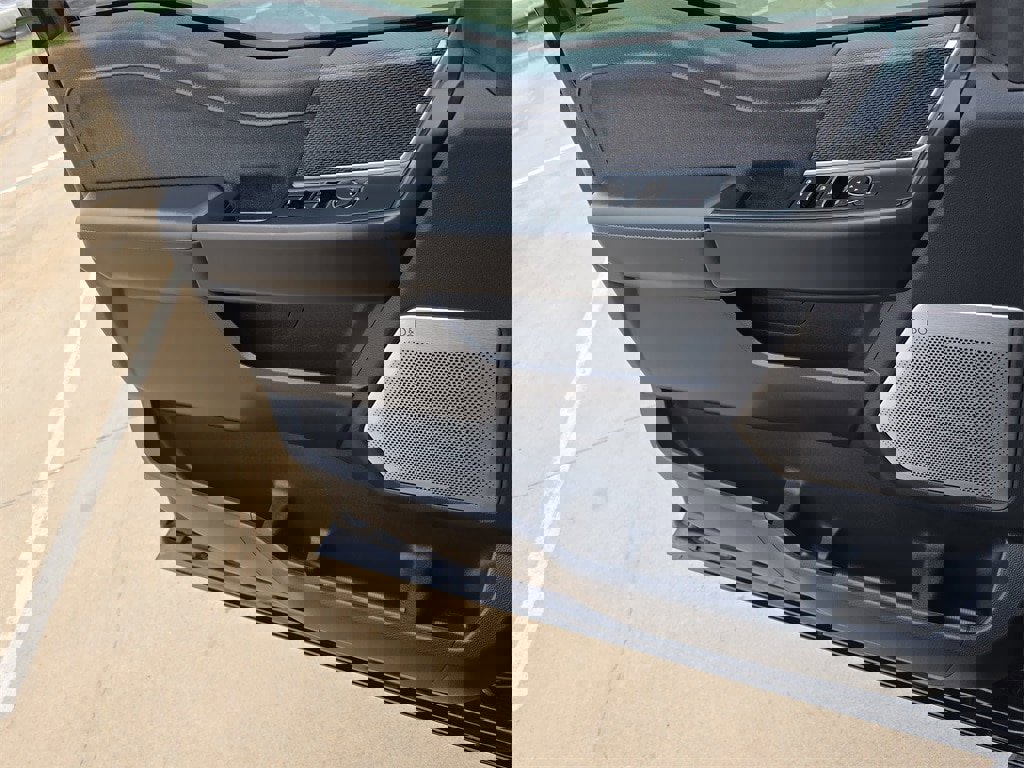 Used 2023 Ford F150 Raptor image 26