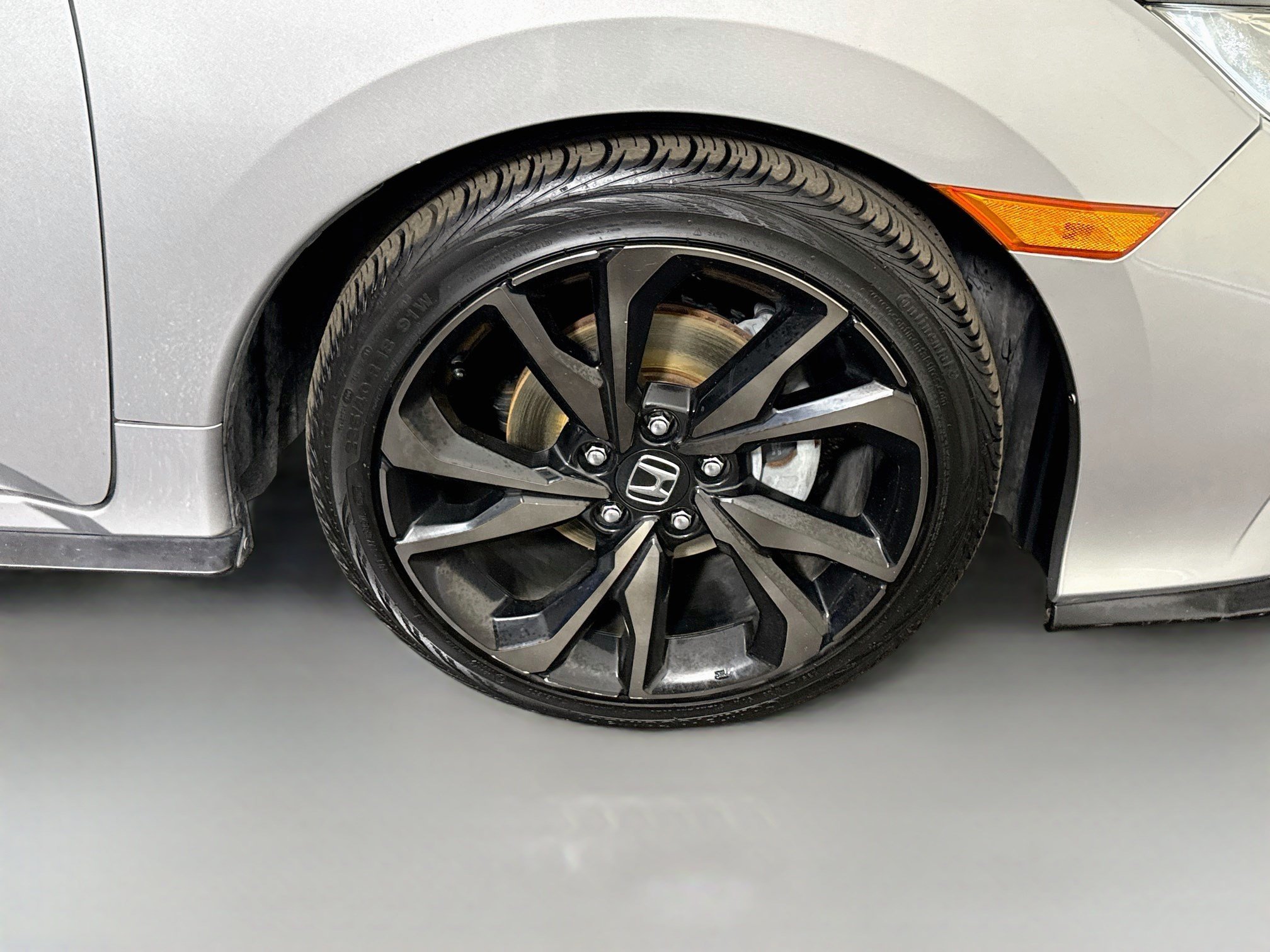 Used 2018 Honda Civic Sport image 31