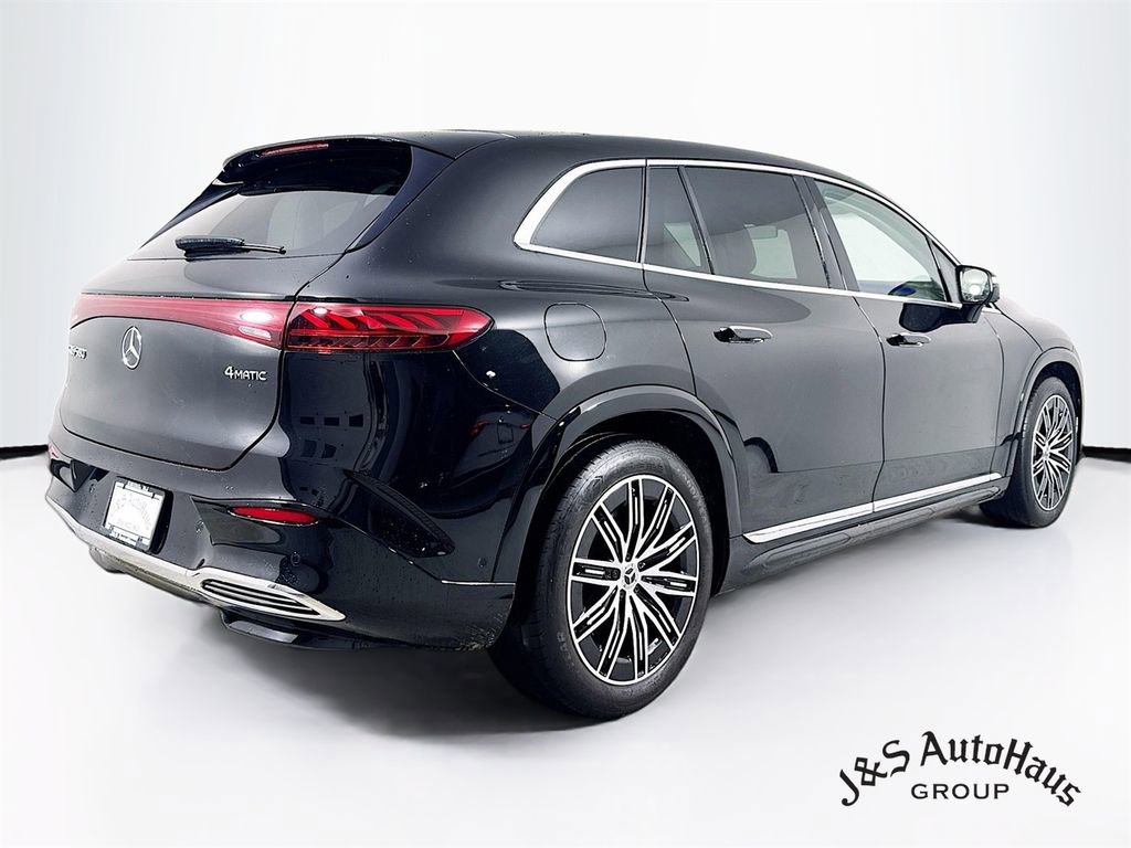 Used 2023 Mercedes-Benz EQS 580 4MATIC SUV image 7