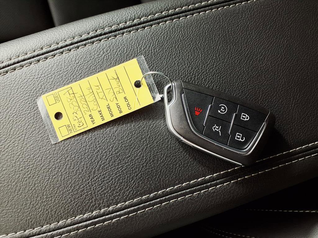 Certified 2024 Cadillac XT4 Premium Luxury image 24