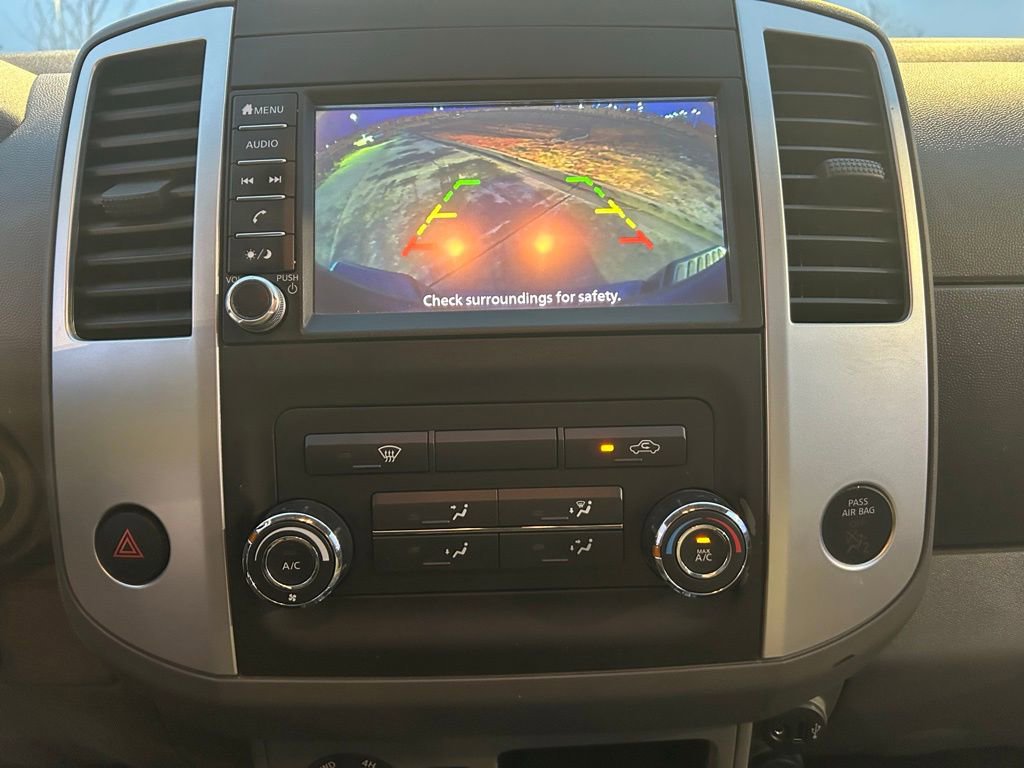 Used 2019 Nissan Frontier SV image 18