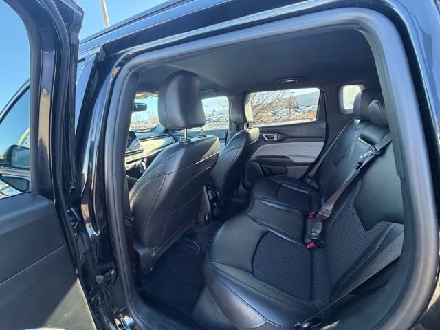 Used 2024 Jeep Compass Latitude image 24