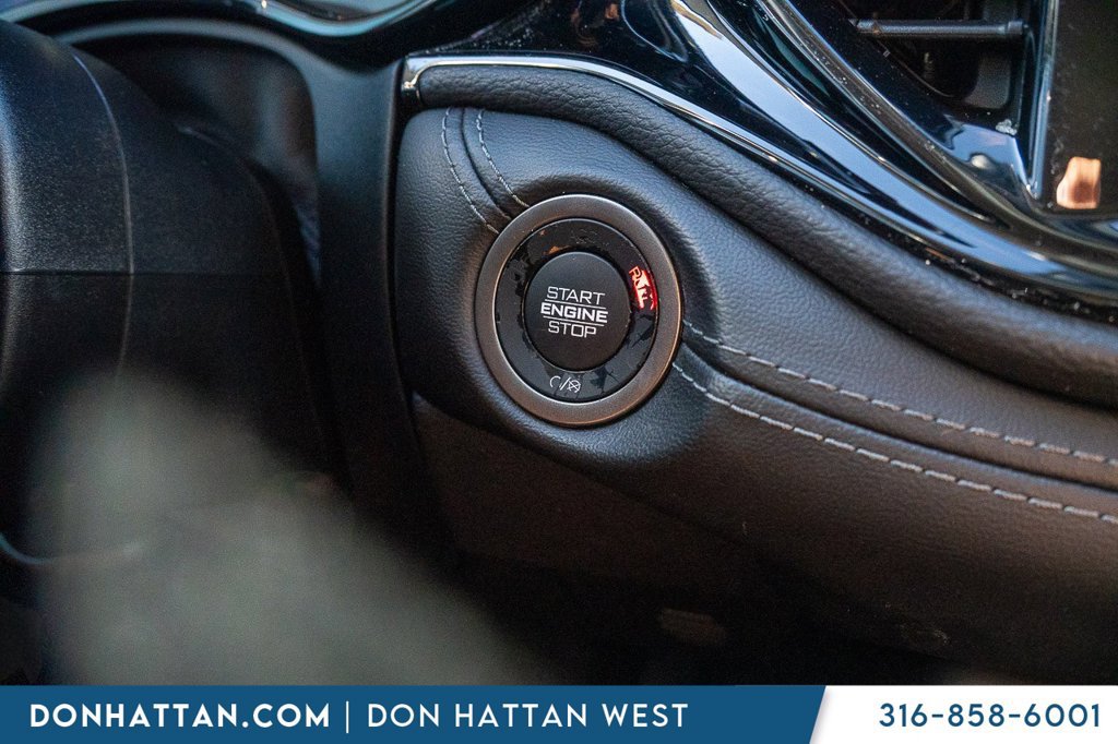 Used 2021 Dodge Durango SXT AWD/4WD image 11