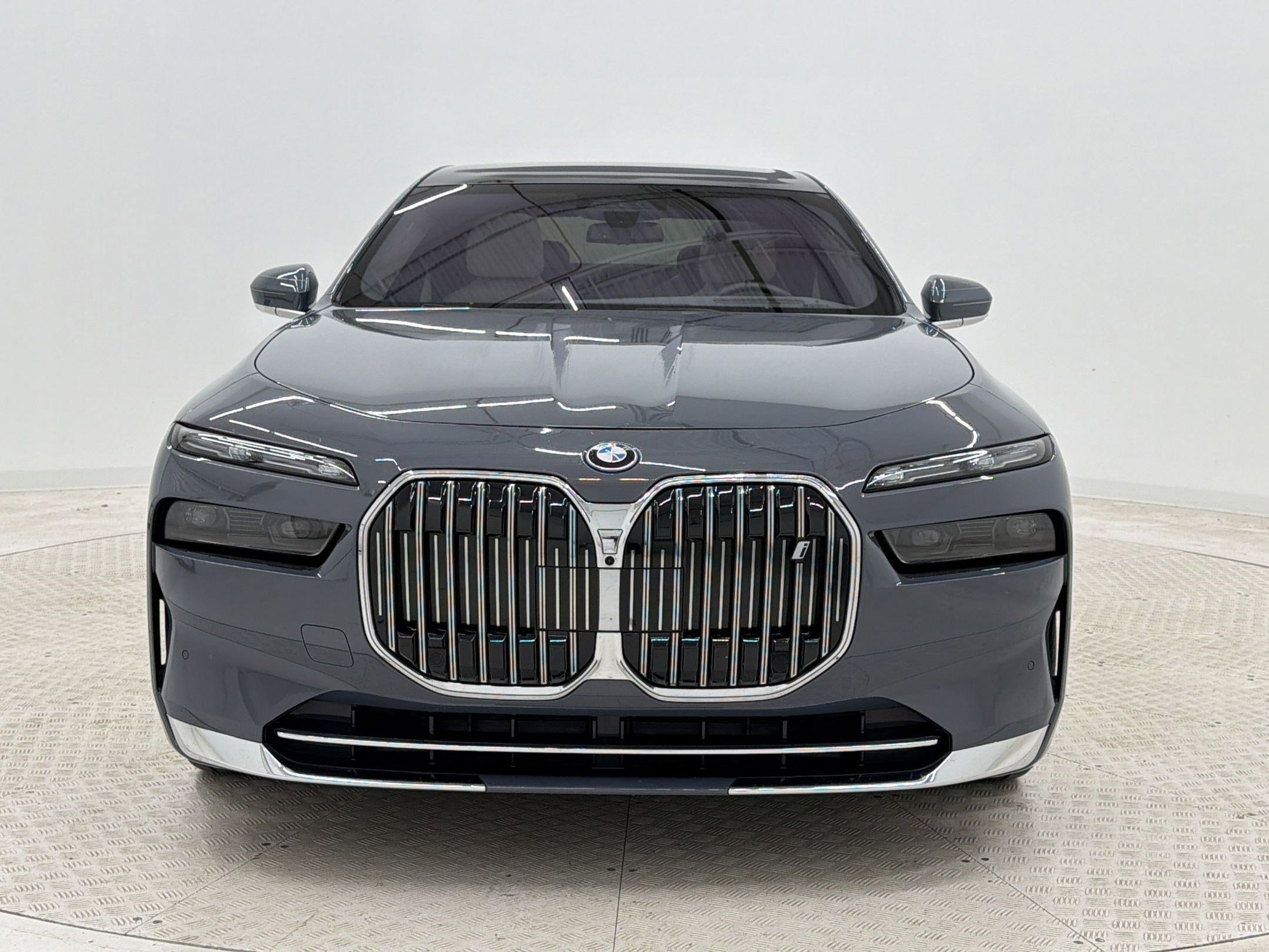 Certified 2023 BMW i7 xDrive60 image 6