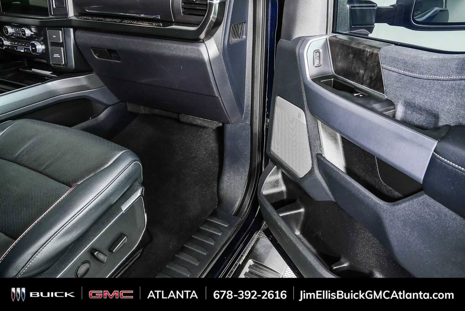 Used 2023 Ford F250 Lariat w/ Sport Appearance Package AWD/4WD image 25