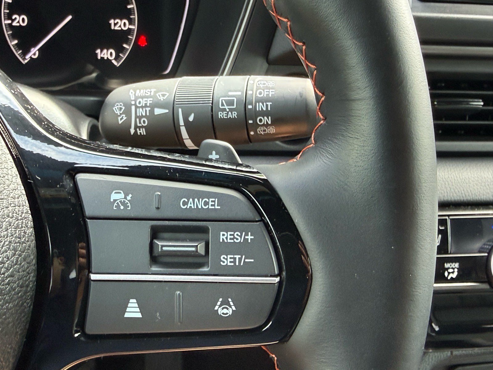 Certified 2025 Honda Pilot TrailSport image 19