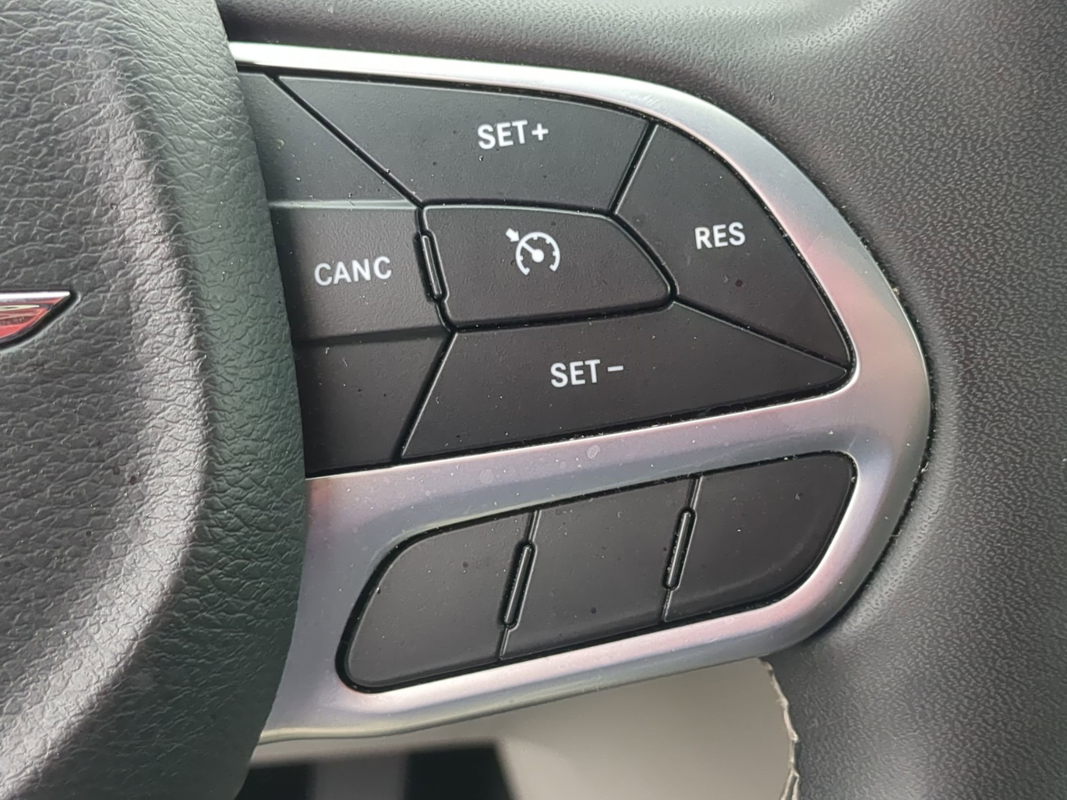 Used 2023 Chrysler Voyager LX FWD image 20