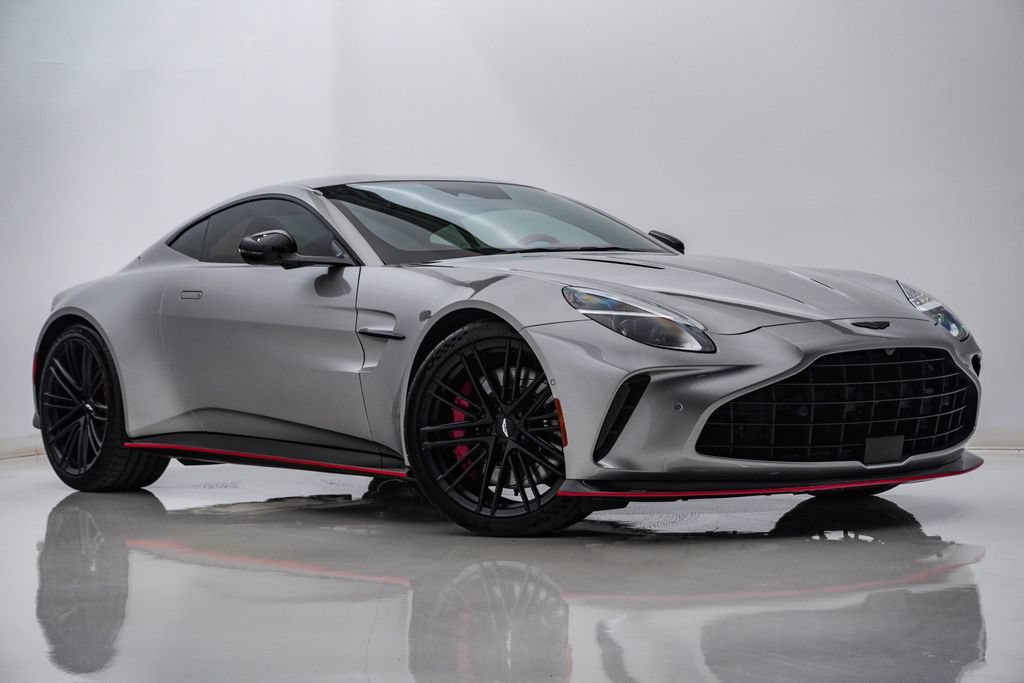 Used 2025 Aston Martin V8 Vantage Coupe RWD video 1