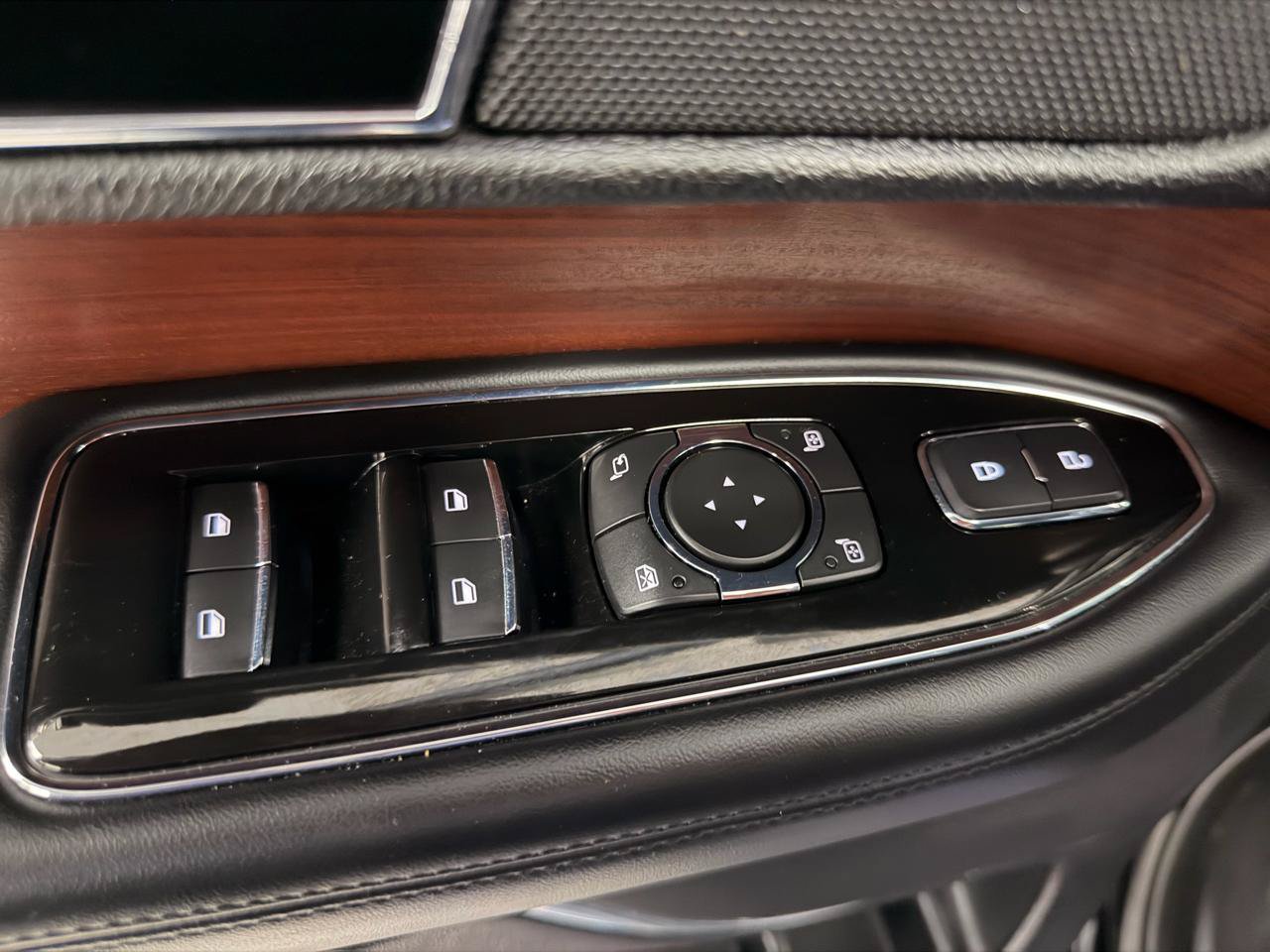 Used 2020 Lincoln Navigator Reserve AWD/4WD image 29