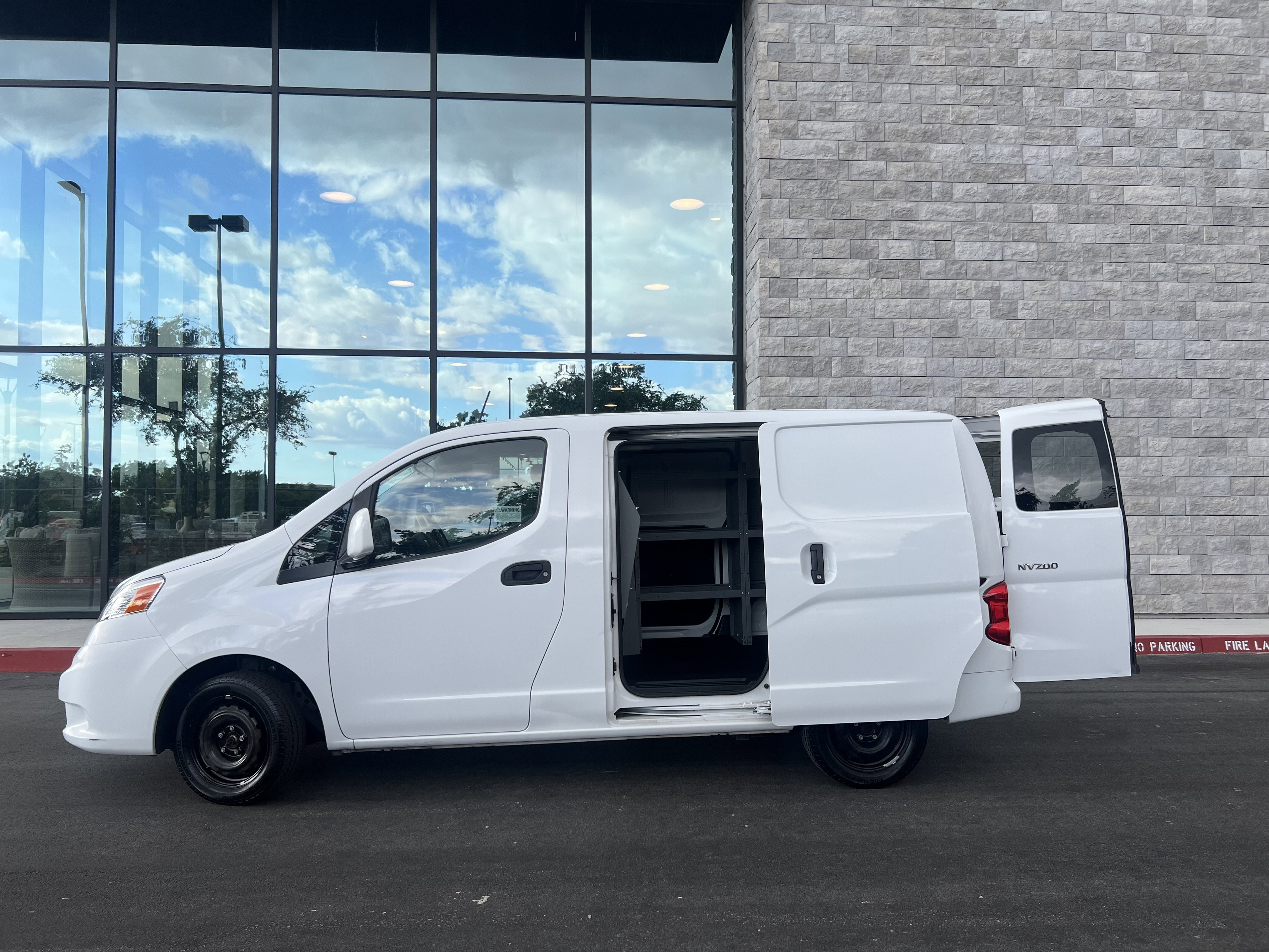 Used 2020 Nissan NV200 SV w/ Back Door Glass Package FWD image 6