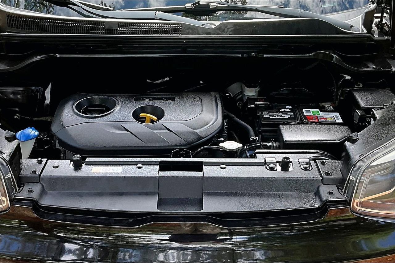 Used 2016 Kia Soul + FWD image 30