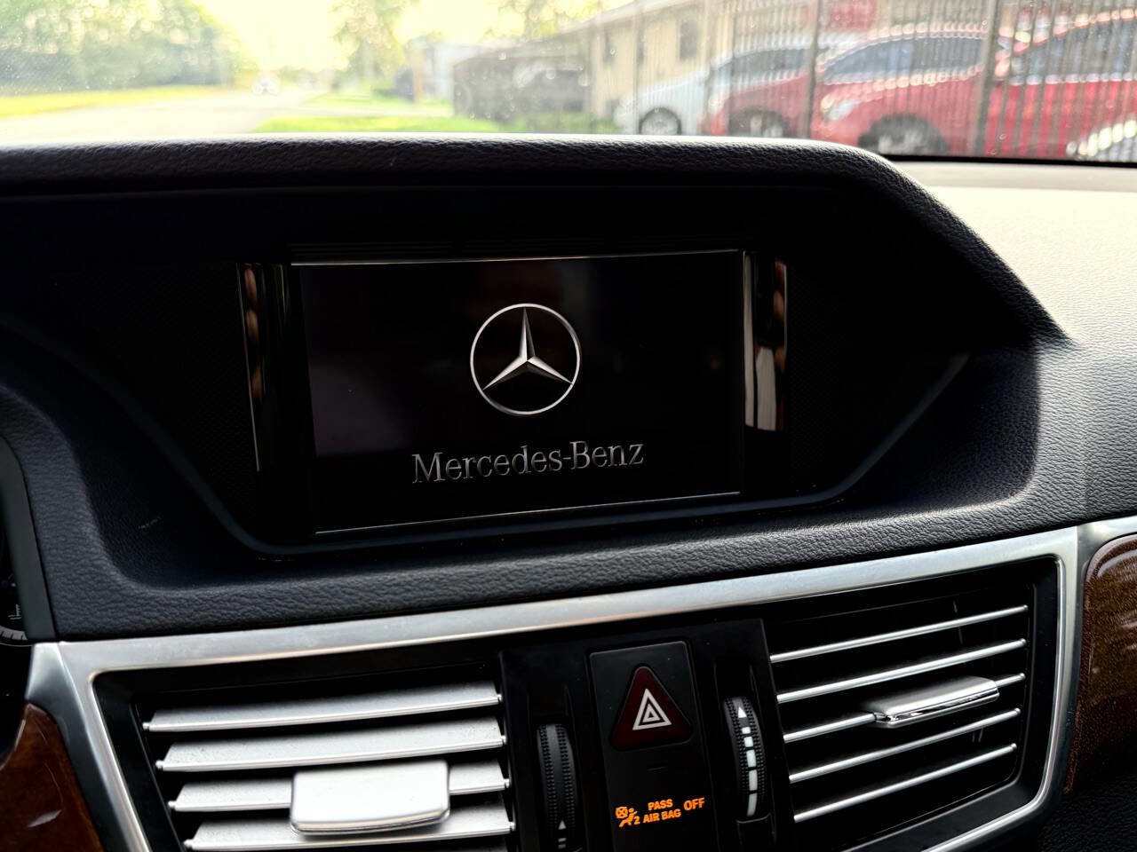 Used 2011 Mercedes-Benz E 350 BlueTEC Sedan image 34