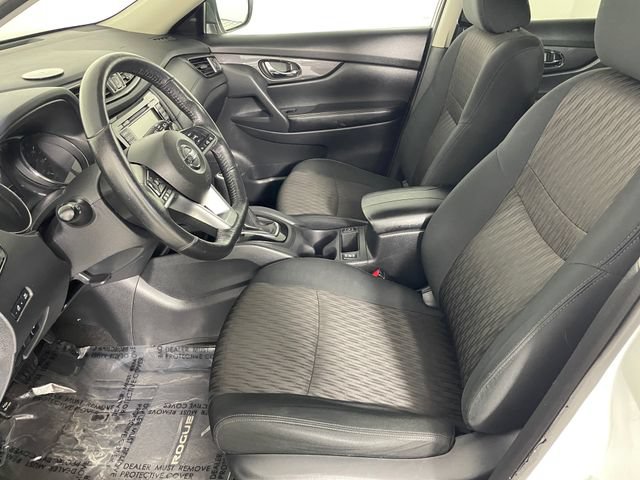Used 2018 Nissan Rogue SV AWD/4WD image 2