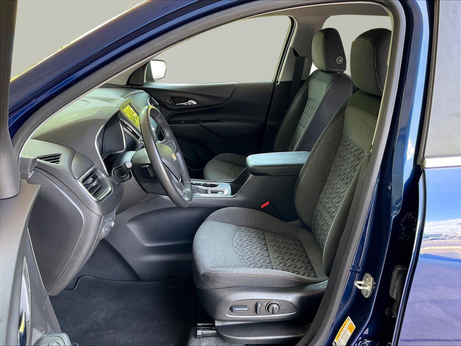 Used 2022 Chevrolet Equinox LT FWD image 20